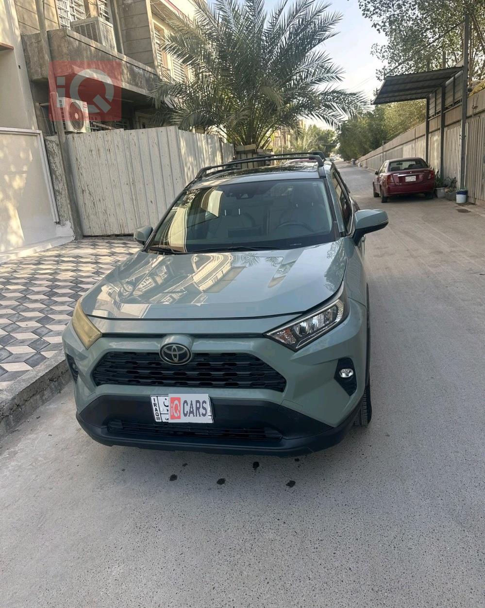 تۆیۆتا ڕاڤ 4